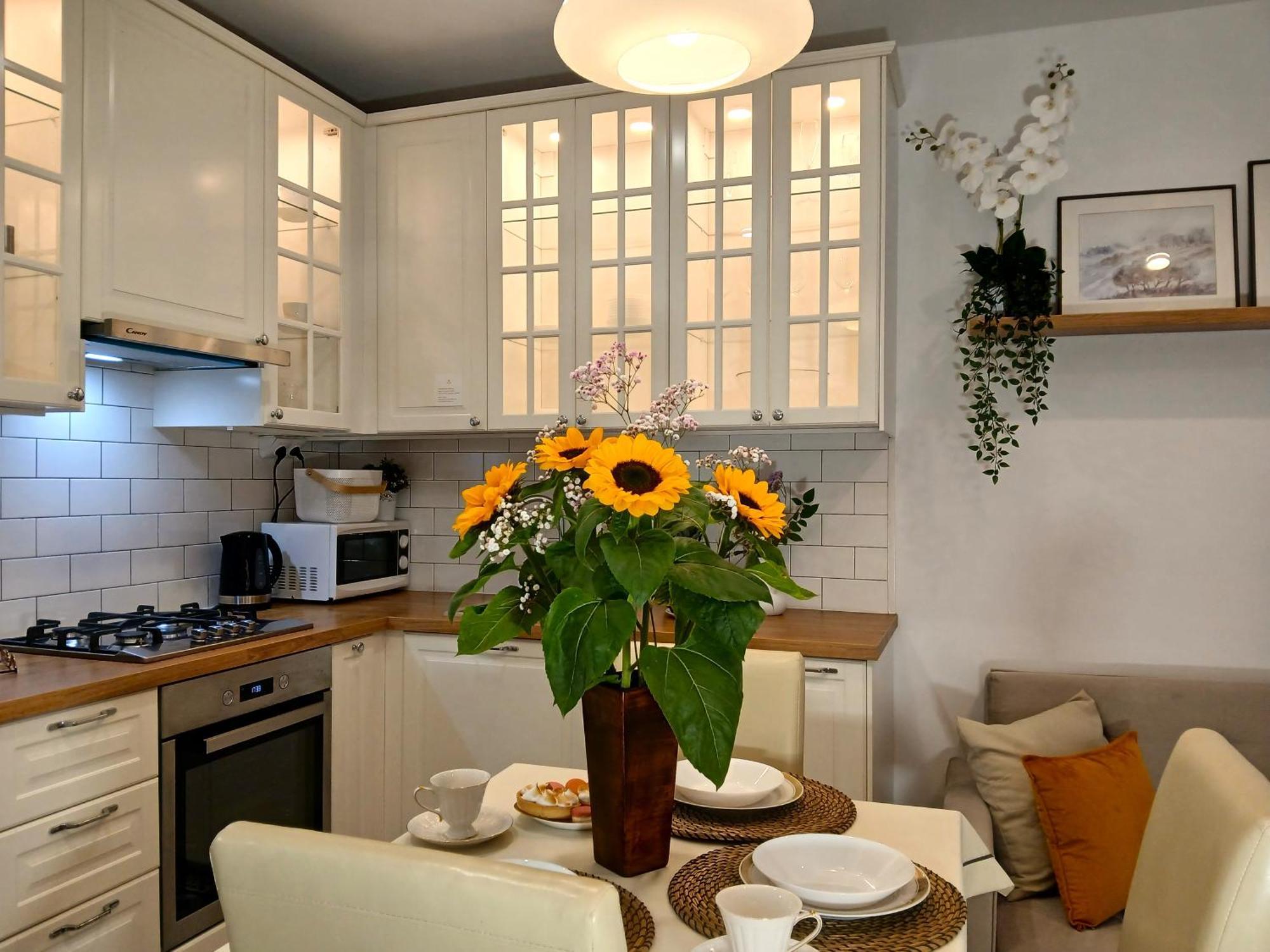 Apartament Downtown Elegant & Sunny Near Metro Station *