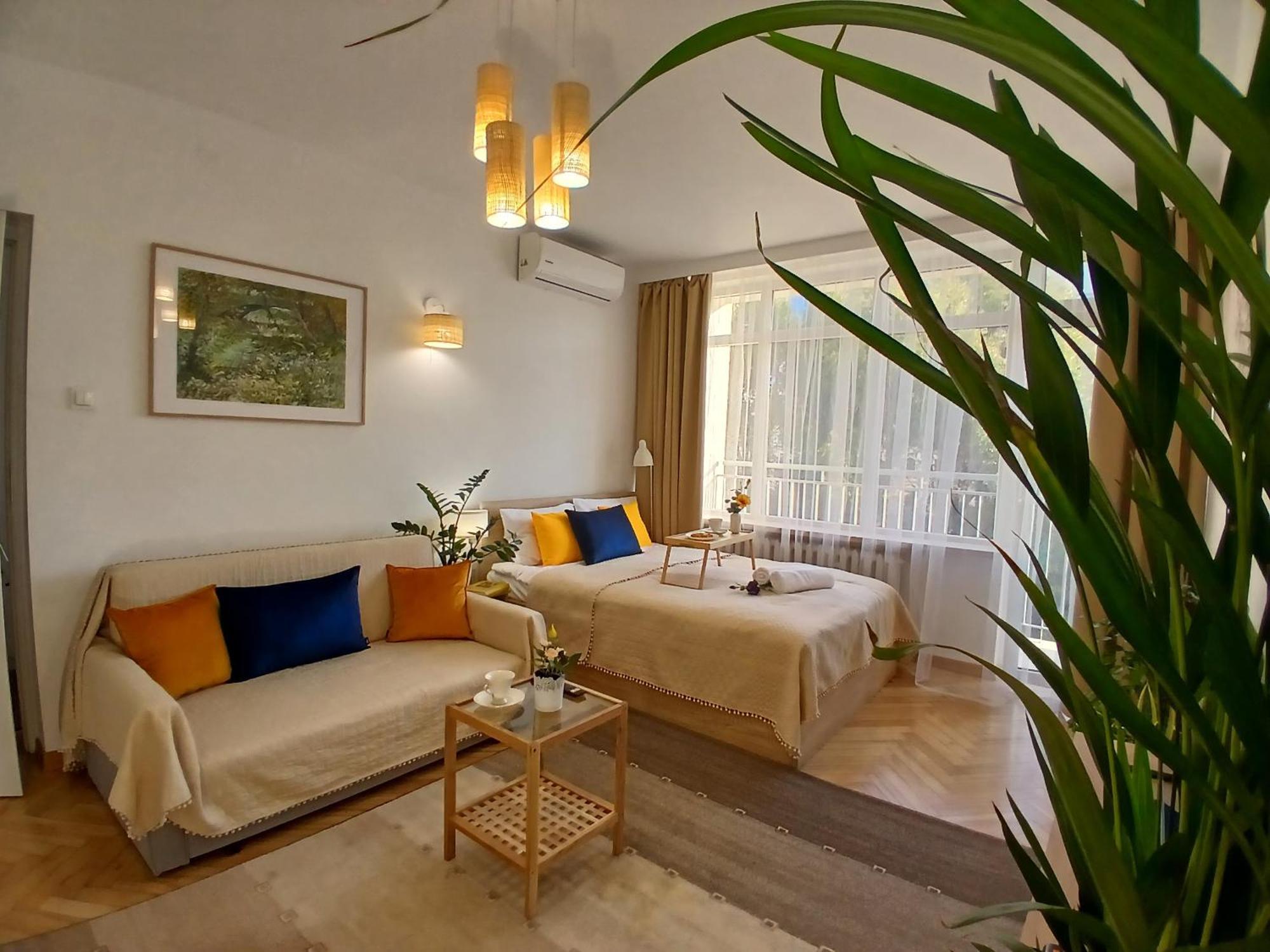 Downtown Elegant & Sunny Near Metro Station * Warszawa