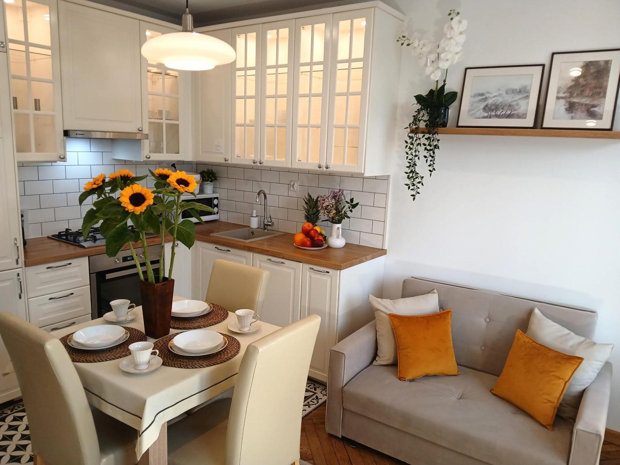 Apartament Downtown Elegant & Sunny Near Metro Station Warszawa