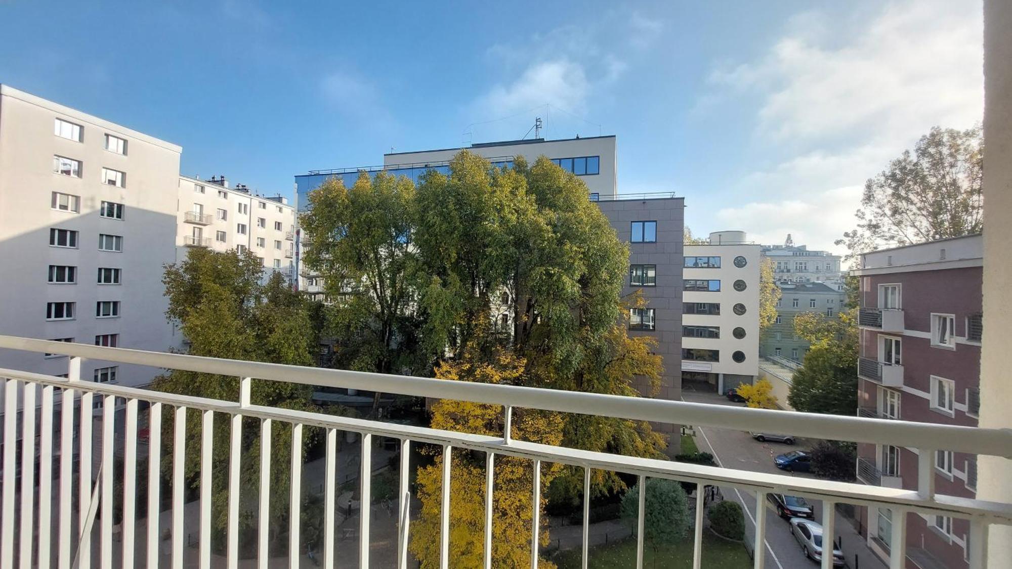 Downtown Elegant & Sunny Near Metro Station * Warszawa