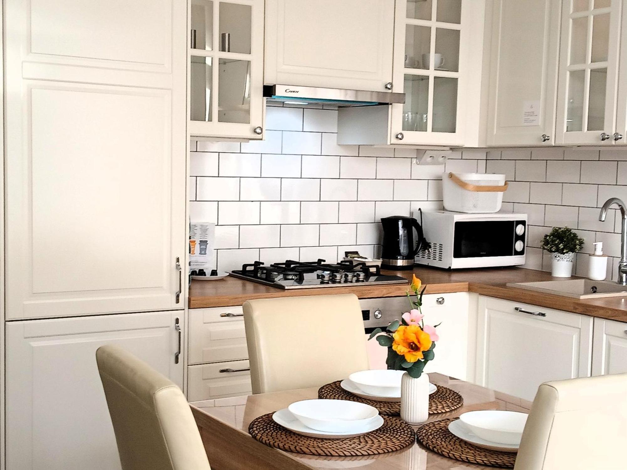 Downtown Elegant & Sunny Near Metro Station Apartament Warszawa